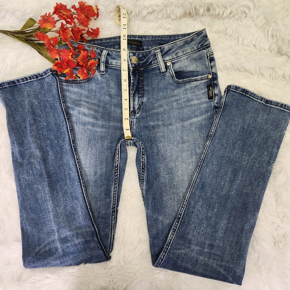 Silver Avery Straight, Medium Wash Jeans 👖